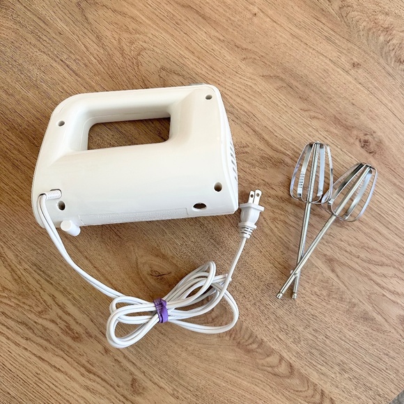 Walmart Other - Electric Hand Mixer